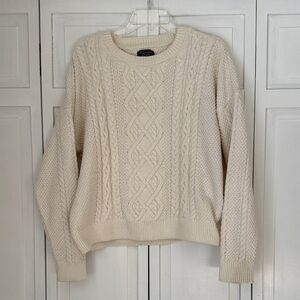 Abercrombie & Fitch Cable Knit Fisherman’s Cream Sweater